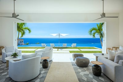 Luxury Villa Photo #18