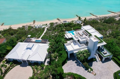 Luxury Villa Photo #17
