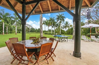 Luxury Villa Photo #11