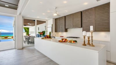 Luxury Villa Photo #5