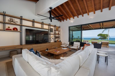 Luxury Villa Photo #33