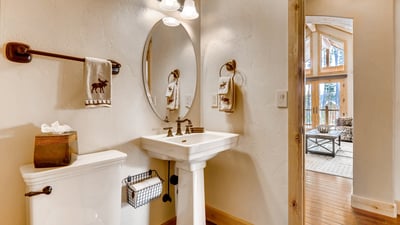 Queen Ensuite bath