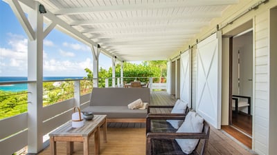 Luxury Villa Photo #3