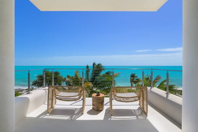 Luxury Villa Photo #18