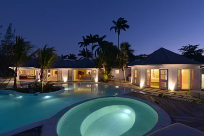 Luxury Villa Photo #3