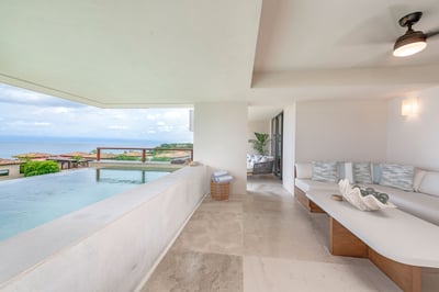 Luxury Villa Photo #7