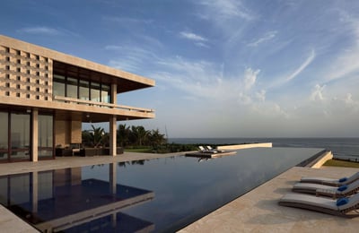 Luxury Villa Photo #3