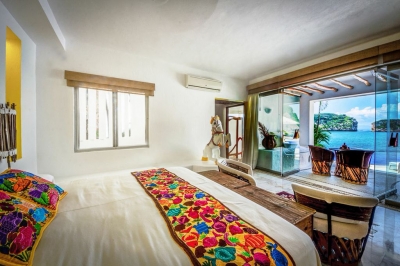 Luxury Villa Photo #27
