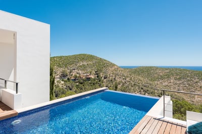 Luxury Villa Photo #5