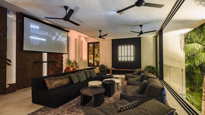Luxury Villa Photo #31