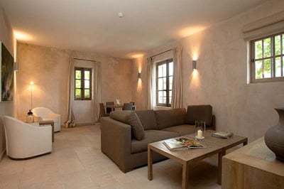 Luxury Villa Photo #13