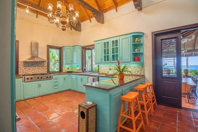 Luxury Villa Photo #25