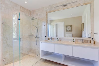 Luxury Villa Photo #48