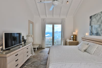 Luxury Villa Photo #39
