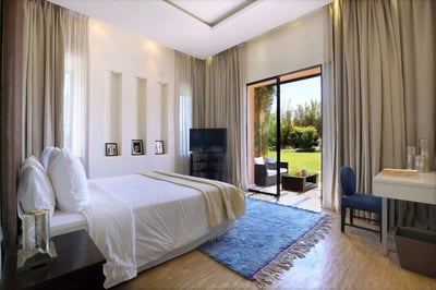 Luxury Villa Photo #22