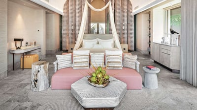 Luxury Villa Photo #11