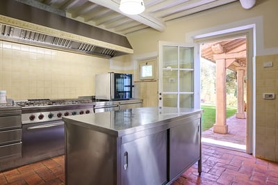 Luxury Villa Photo #14