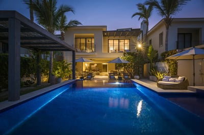 Luxury Villa Photo #3