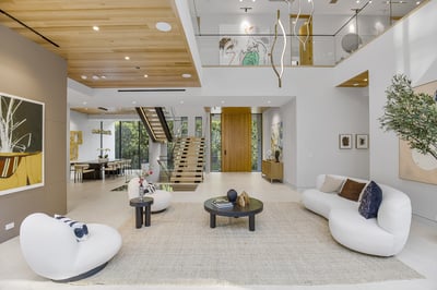 Luxury Villa Photo #37