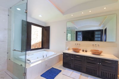 Luxury Villa Photo #19