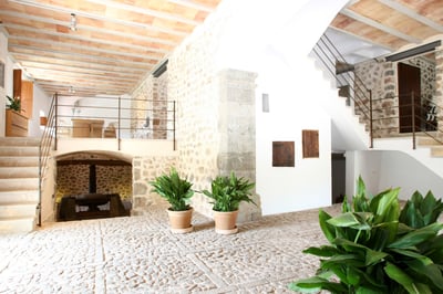 Luxury Villa Photo #6