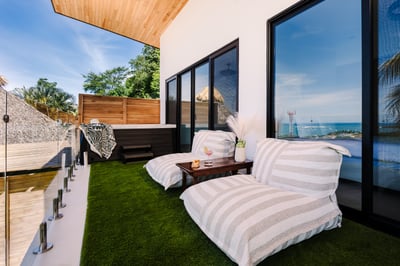 Penthouse Level | Balcony