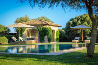 Luxury Villa Photo #6