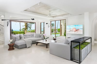 Luxury Villa Photo #32