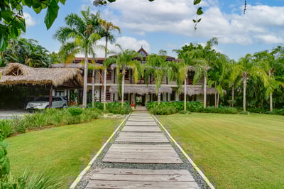 Luxury Villa Photo #57