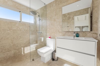 Luxury Villa Photo #44