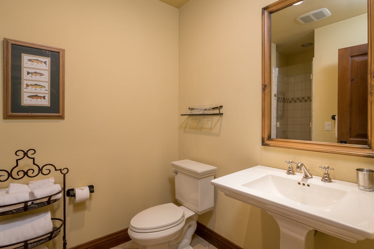 Colonnade Residence 14