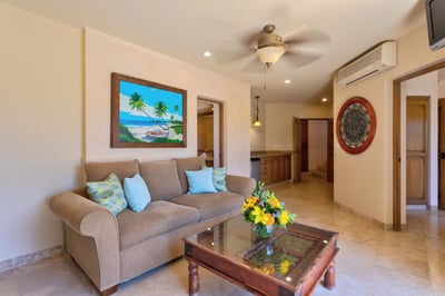 Luxury Villa Photo #37
