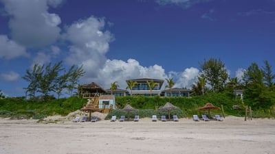 Luxury Villa Photo #2