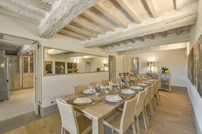 Luxury Villa Photo #13