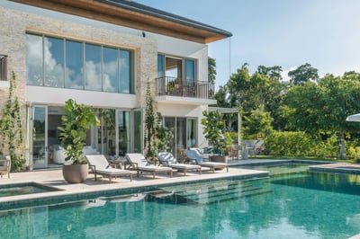 Luxury Villa Photo #6