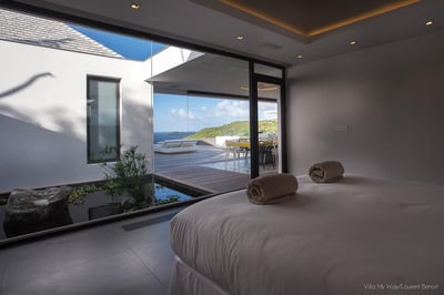 Luxury Villa Photo #33