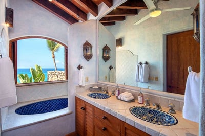 Luxury Villa Photo #19