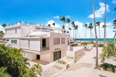 Luxury Villa Photo #3
