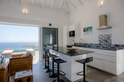 Luxury Villa Photo #11