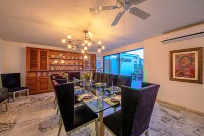 Luxury Villa Photo #27