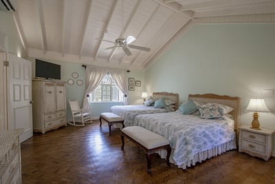 Luxury Villa Photo #36