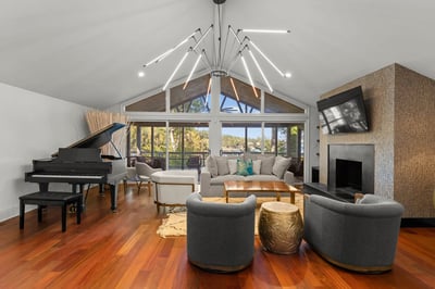Luxury Villa Photo #21
