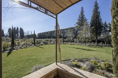 Luxury Villa Photo #6