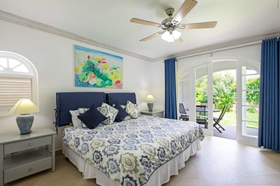 Luxury Villa Photo #11