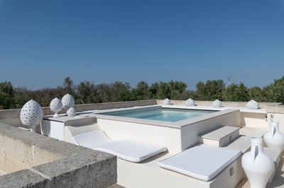 Luxury Villa Photo #7