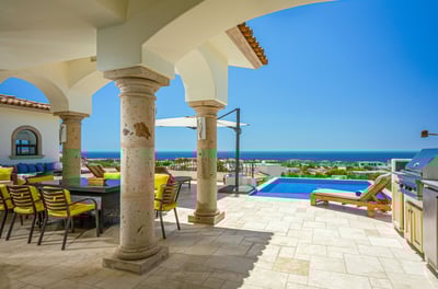 Luxury Villa Photo #17