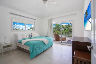 Luxury Villa Photo #37