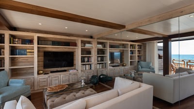 Luxury Villa Photo #43