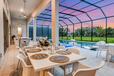 Luxury Villa Photo #7