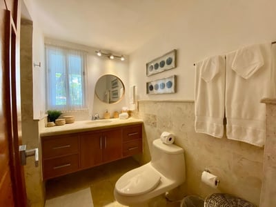 Luxury Villa Photo #31